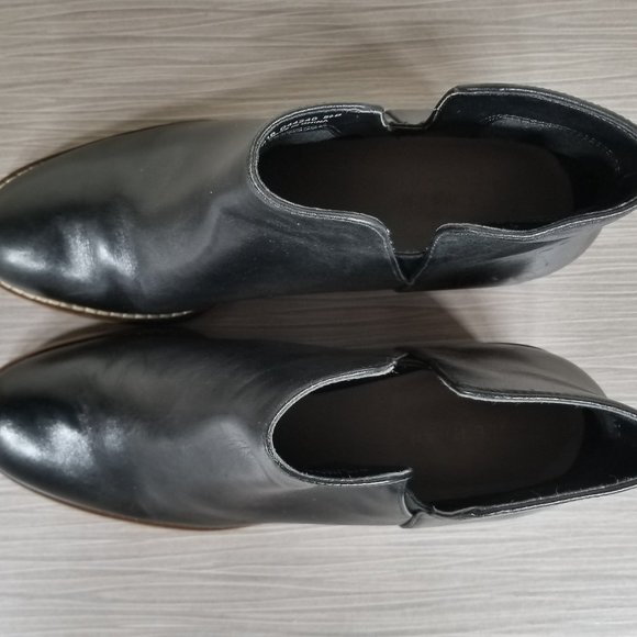 Cole Haan Abbot Cutout Ankle Booties, Black Leather, Womens Size 5.5 B - Picture 10 of 12